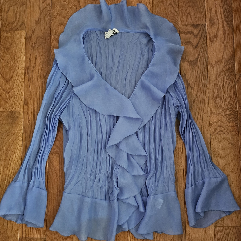 Chic Ruffled Women's Blouse in Soft Blue (Size M)